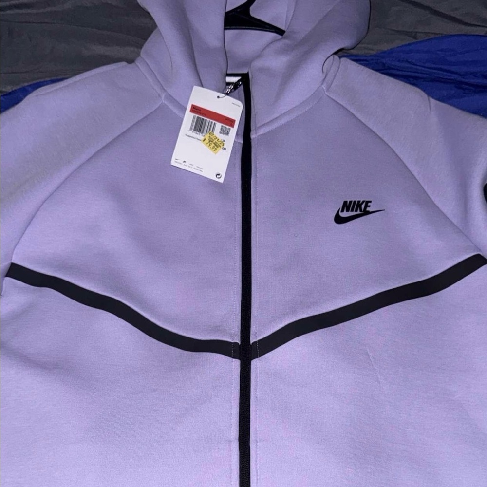 Nike Light Purple Full-Zip Hoodie with Black Accents